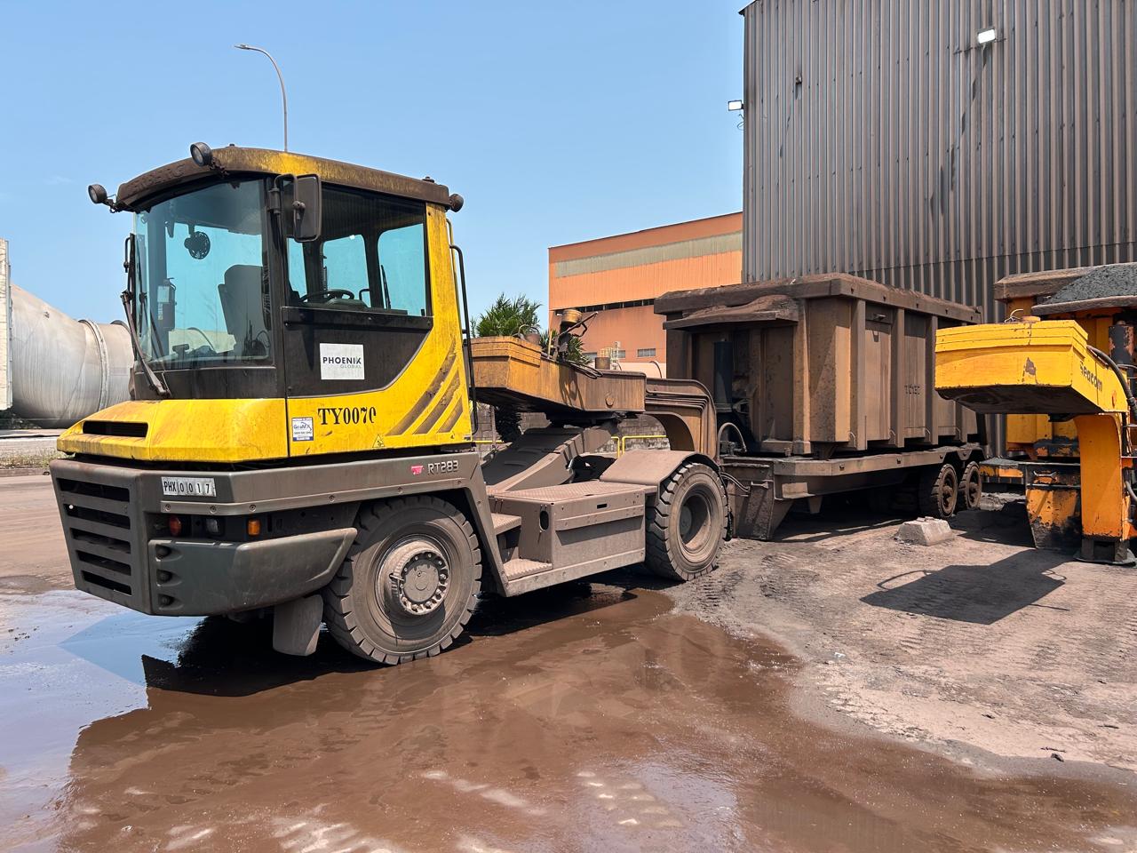 Heavy hauling at Phoenix for the steel industry